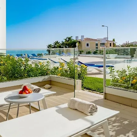 Luxury Ocean Apartment, Porto De Mos, Lagos